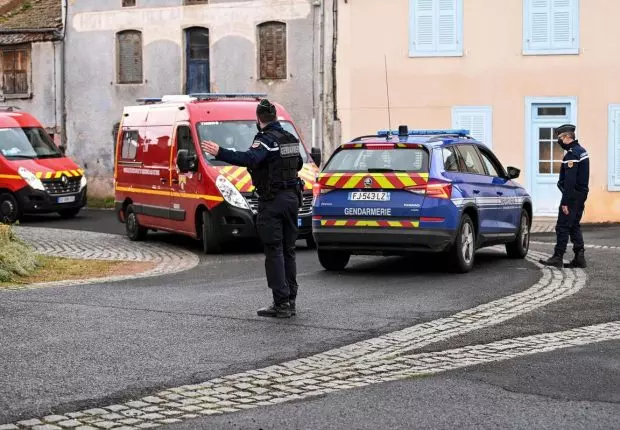 France : Trois gendarmes tués par un forcené