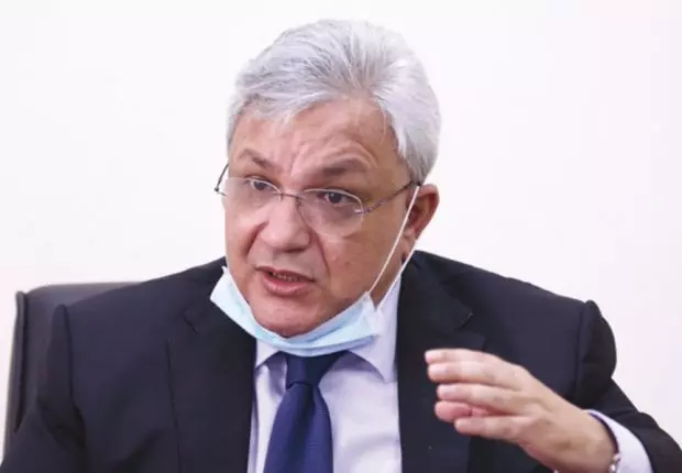 Vaccin Coronavirus : « La vaccination se fera en milieu hospitalier », selon Benbahmed