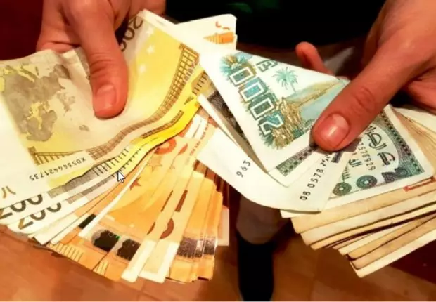 Devises Algérie : L’allocation touristique passe sous les 90 euros