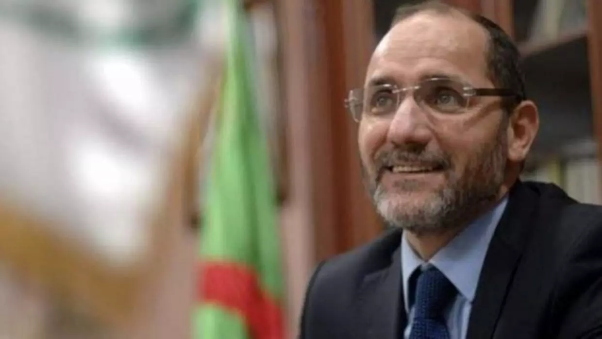 Pour Makri : « Des forces laïques extrémistes ont gaspillé l’énergie du Hirak »