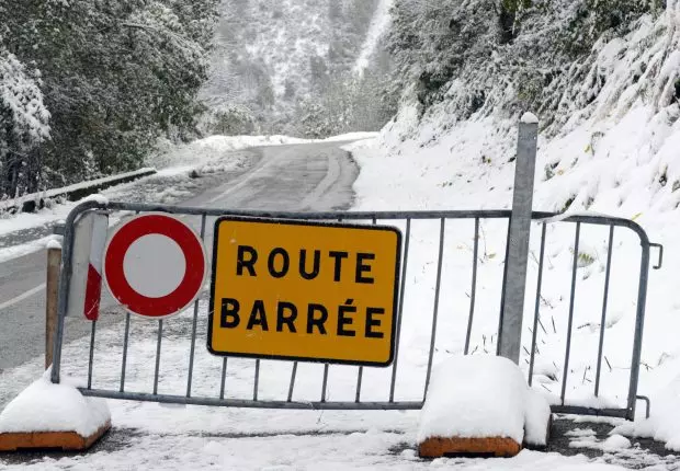 Chutes de neige : Plusieurs routes fermées à la circulation