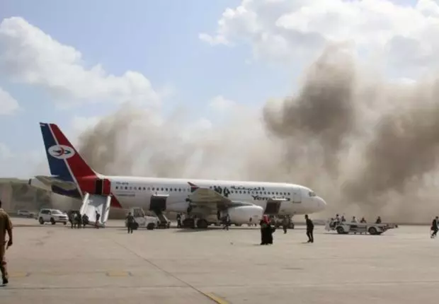 Yémen : Explosions mortelles à l’arrivée du nouveau Gouvernement 