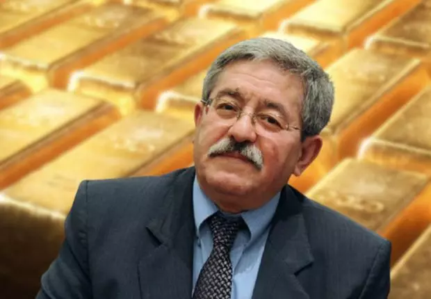 Le politologue Mohamed Hennad analyse les déclarations d’Ouyahia