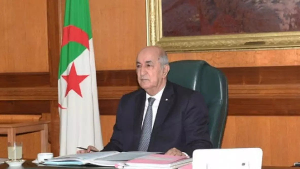 Nouvelle Constitution : Tebboune signe un décret présidentiel