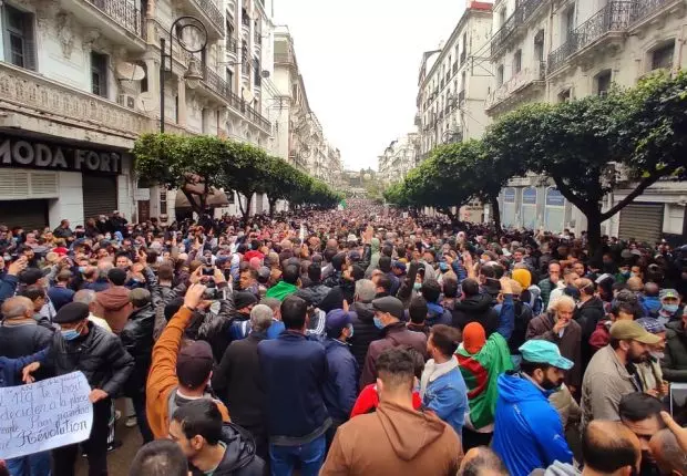 Anniversiare Hirak : Une marée humaine déferle dans les rues d&rsquo;Alger