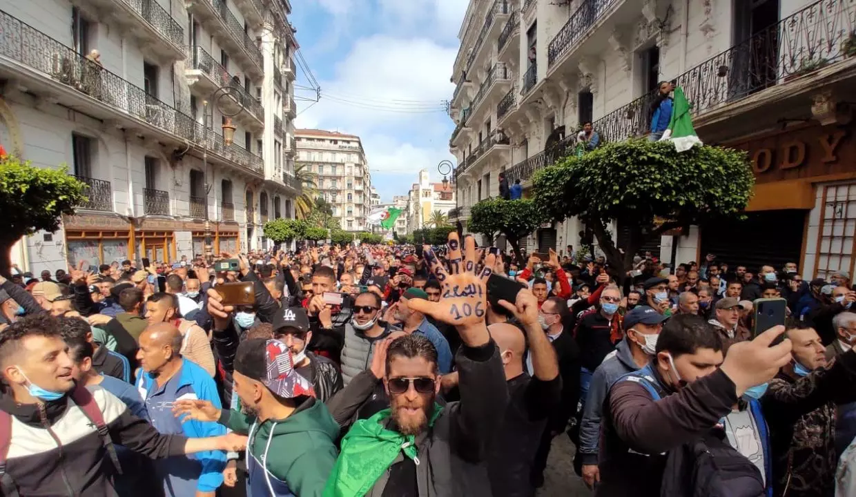 Hirak : Les algériens manifestent dans plusieurs wilayas