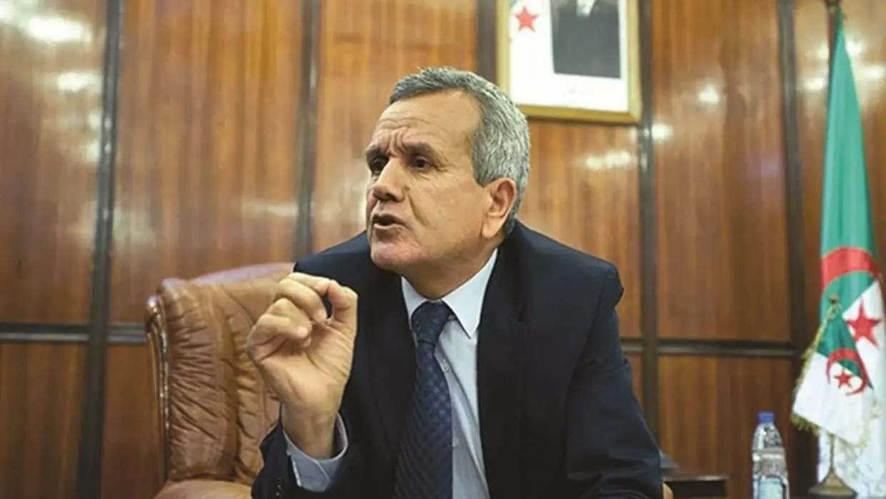 Effets secondaires des vaccins Covid-19 : Benbouzid Rassure