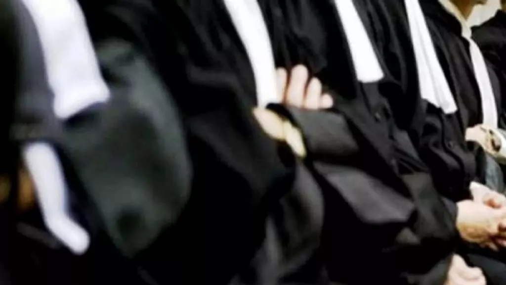 Alger : une jeune avocate violemment agressée par ses frères