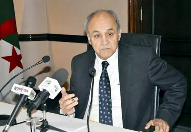 Production du vaccin Spoutnik V: Les précisions du Dr Bekkat Berkani 