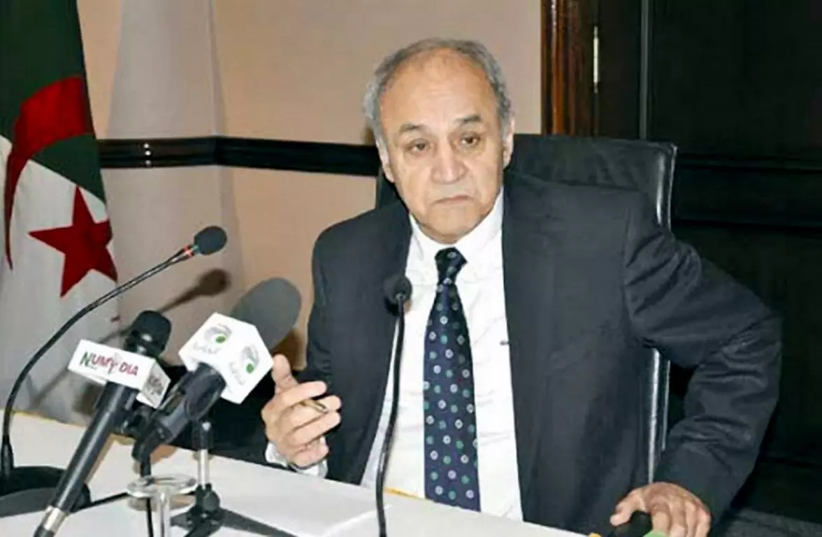 Production du vaccin Spoutnik V: Les précisions du Dr Bekkat Berkani