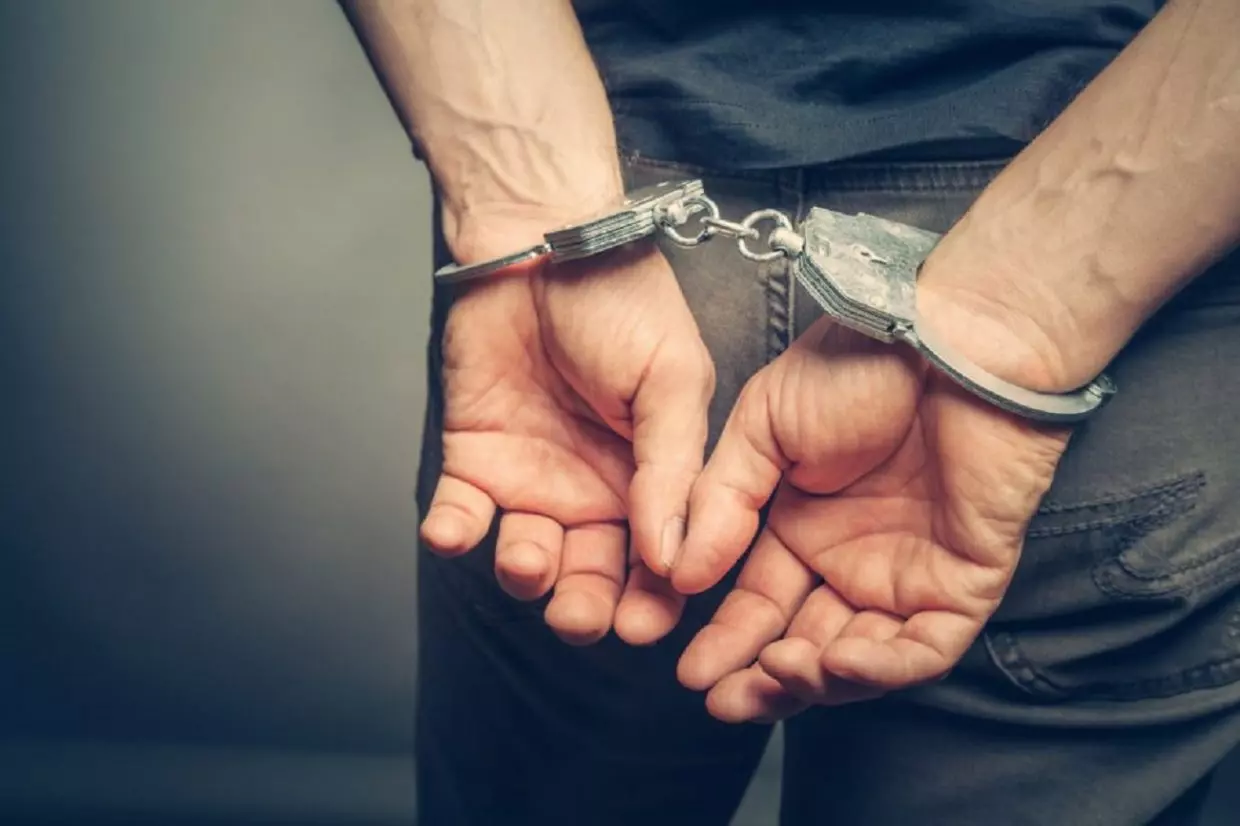 La prison pour un agresseur qui a cru avoir poignardé Bouteflika