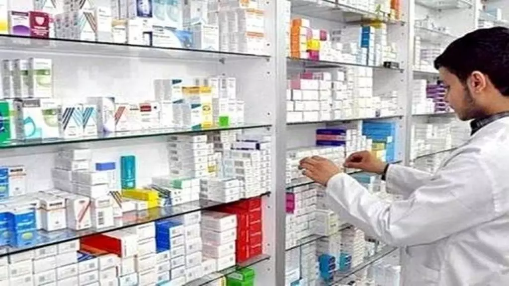 Vive polémique autour de la disponibilité des médicaments