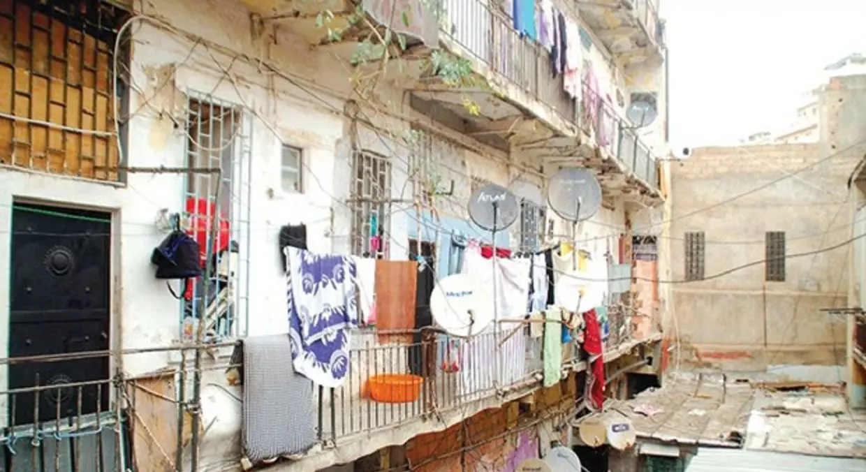 Vents violents : des familles fuient leurs maisons à Blida