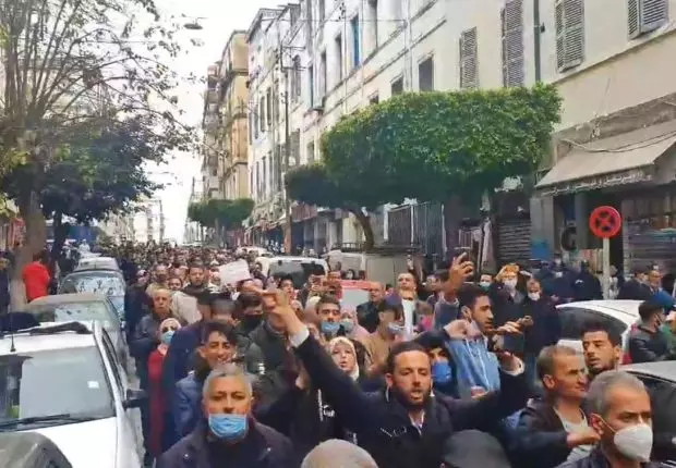 Hirak : Les étudiants manifestent à Alger