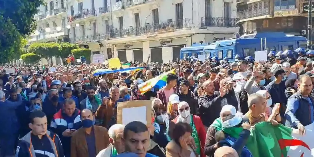 108e vendredi : début de la manifestation du Hirak à Alger