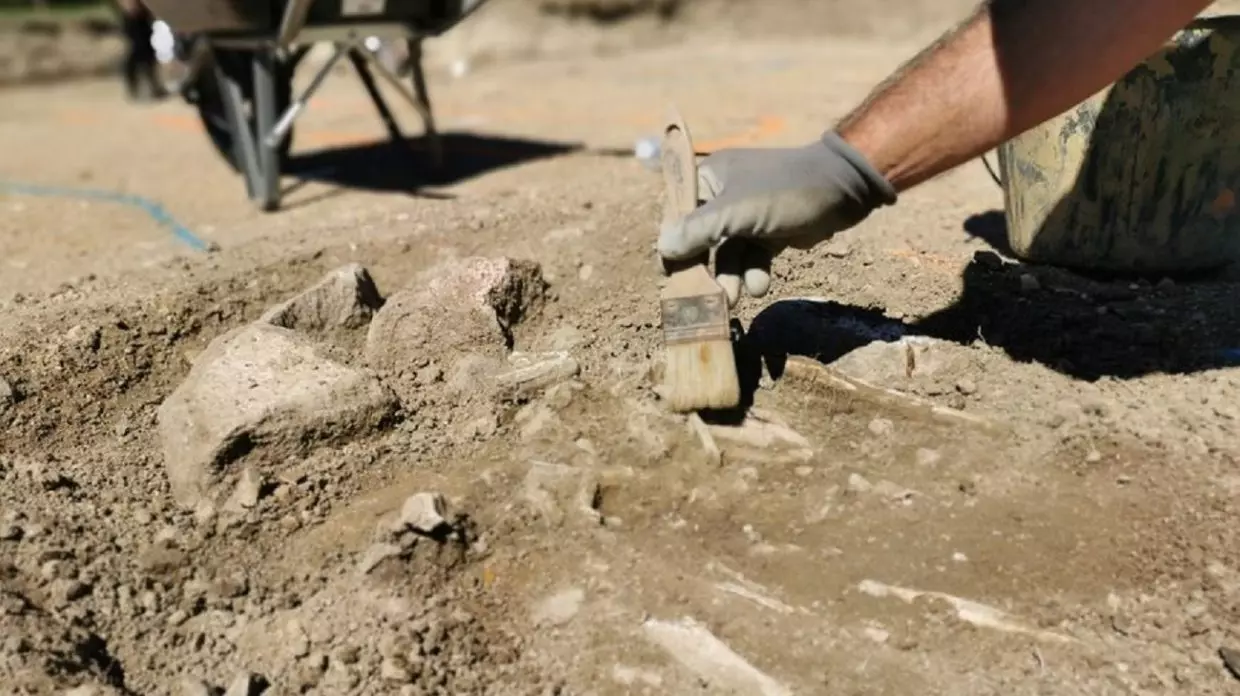 Tébessa : des ouvriers communaux découvrent une nécropole romaine