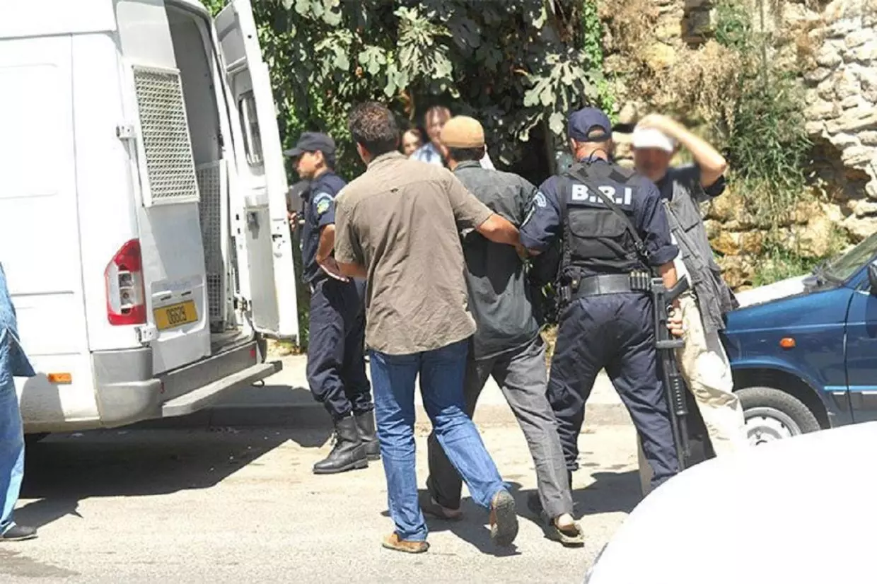 Sorcellerie et extorsion de fonds : un faux « Raqi » arrêté à Mostaganem