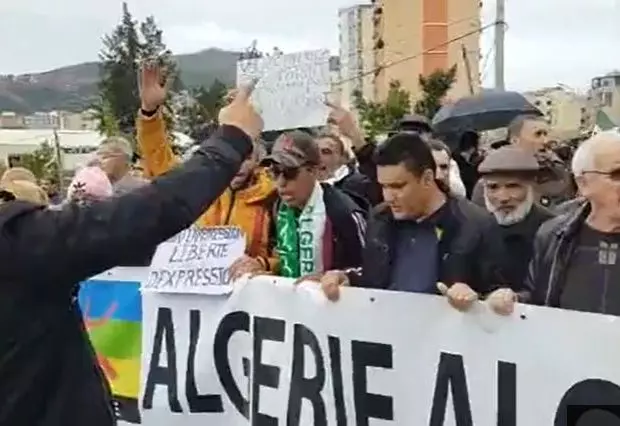 109e mardi : Début de la marche du Hirak estudiantin à Béjaïa
