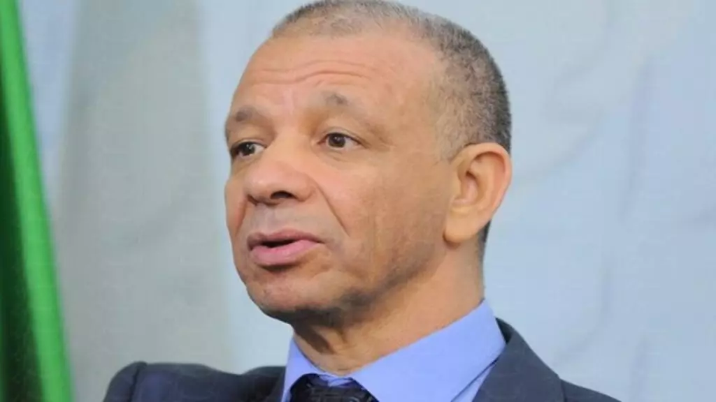 Bengrina s’en prend à nouveau aux partisans de la transition