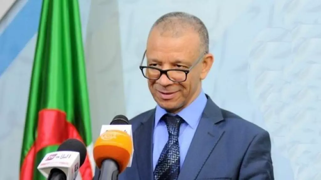Bengrina accuse des chefs de partis politiques de « complot »