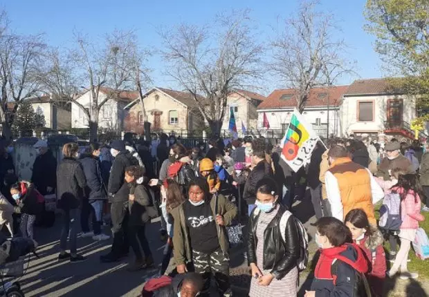 France : une Algérienne mère de 5 filles risque l’expulsion