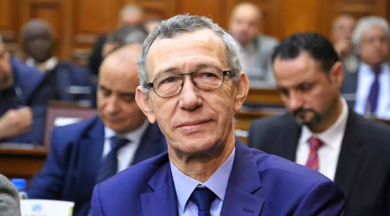 Algériens bloqués à l’aéroport de paris: Ce qu’a dit Belhimer