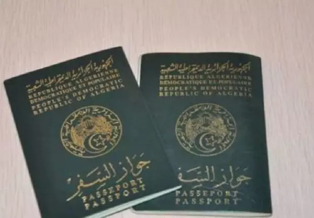 Vers la déchéance de la nationalité pour ceux qui « attaquent » l&rsquo;Algérie