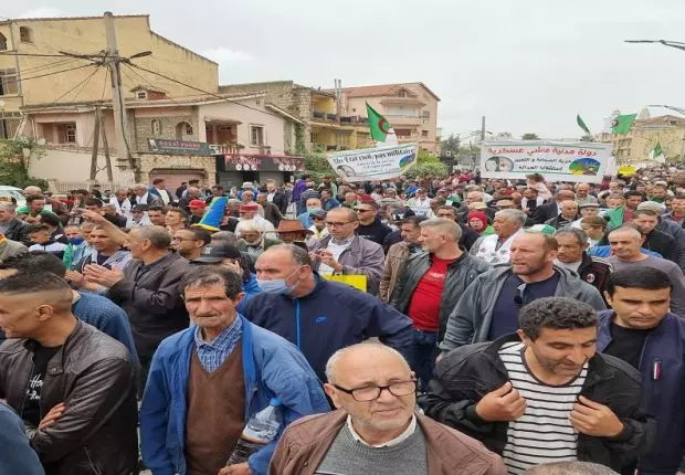 111ème Vendredi : Le Hirak se poursuit à Bejaia
