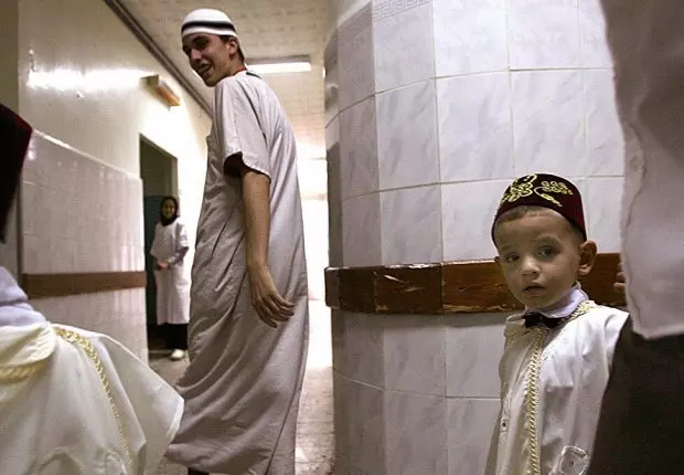 Circoncision pendant Ramdhan : Les précisions du Pr Lyas Rahal