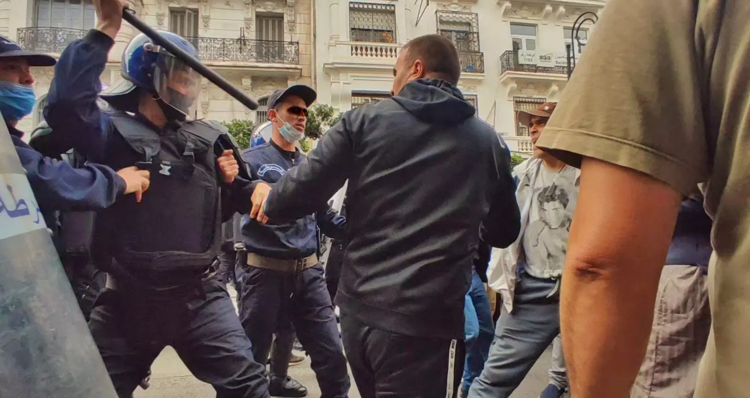 115ᵉ vendredi du Hirak : Répression et plusieurs arrestations à Alger