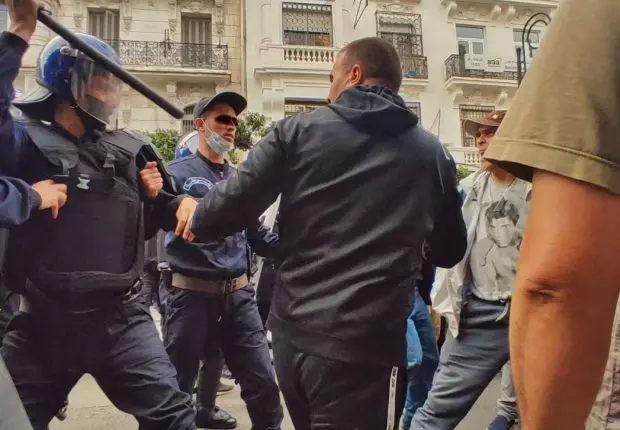 115ᵉ vendredi du Hirak : Répression et plusieurs arrestations à Alger