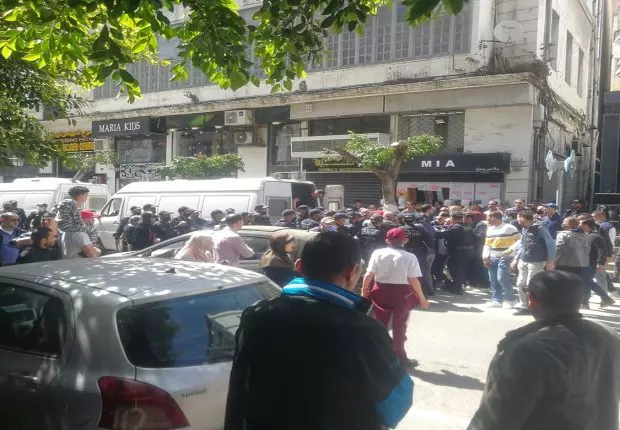 Alger : mandat de dépôt pour 24 manifestants arrêtés Samedi