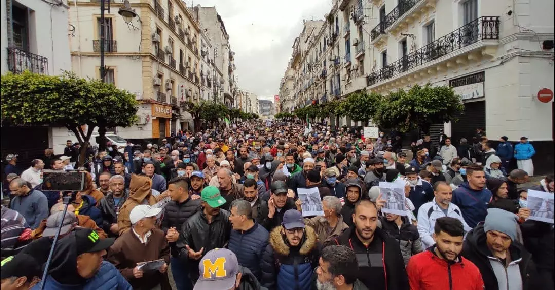 113ᵉ vendredi du Hirak : La mobilisation toujours solide à Alger