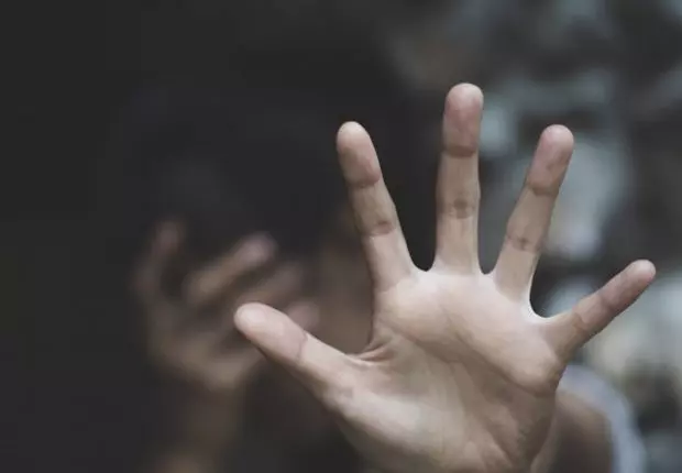 Féminicide : une femme poignardée mortellement par son mari à Blida