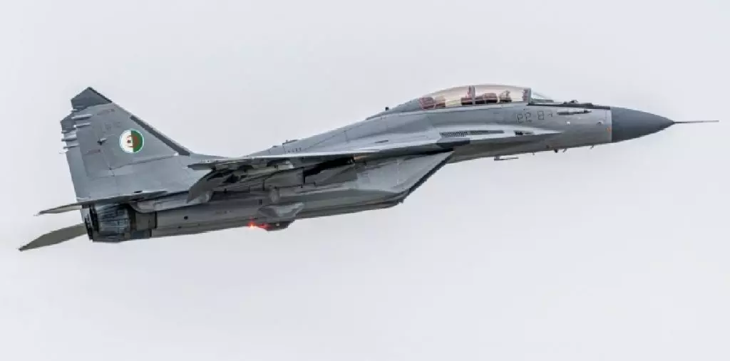 Military Watch Magazine : L’armée algérienne domine le ciel africain