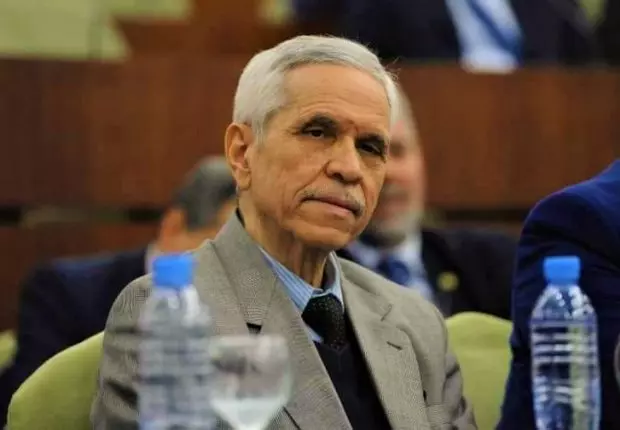 La nouvelle stratégie de Chems Eddine Chitour