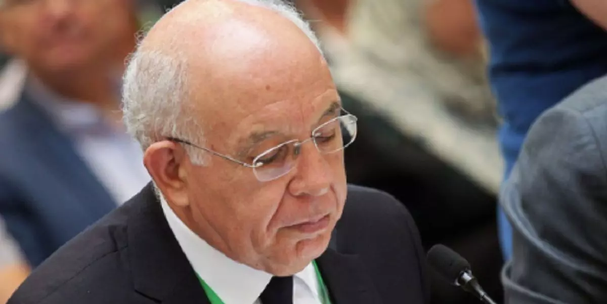 Le retrait du projet de déchéance de nationalité fait réagir Rahabi