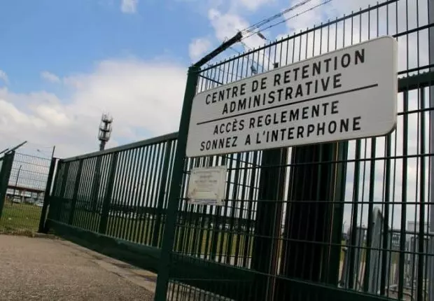 France : des Algériens sans-papiers observent une grève de la faim