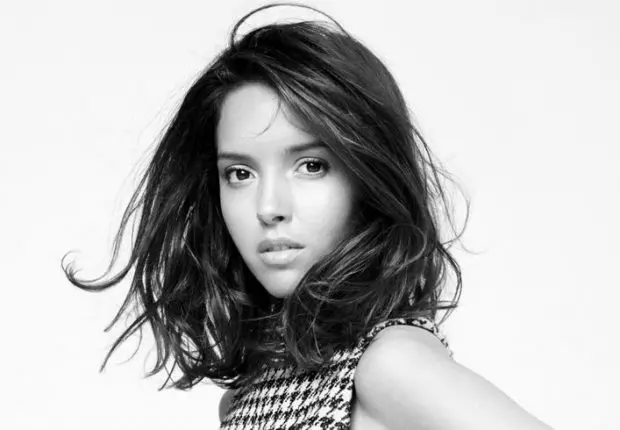 Lyna Khoudri, une Algérienne qui côtoie les stars à Hollywood