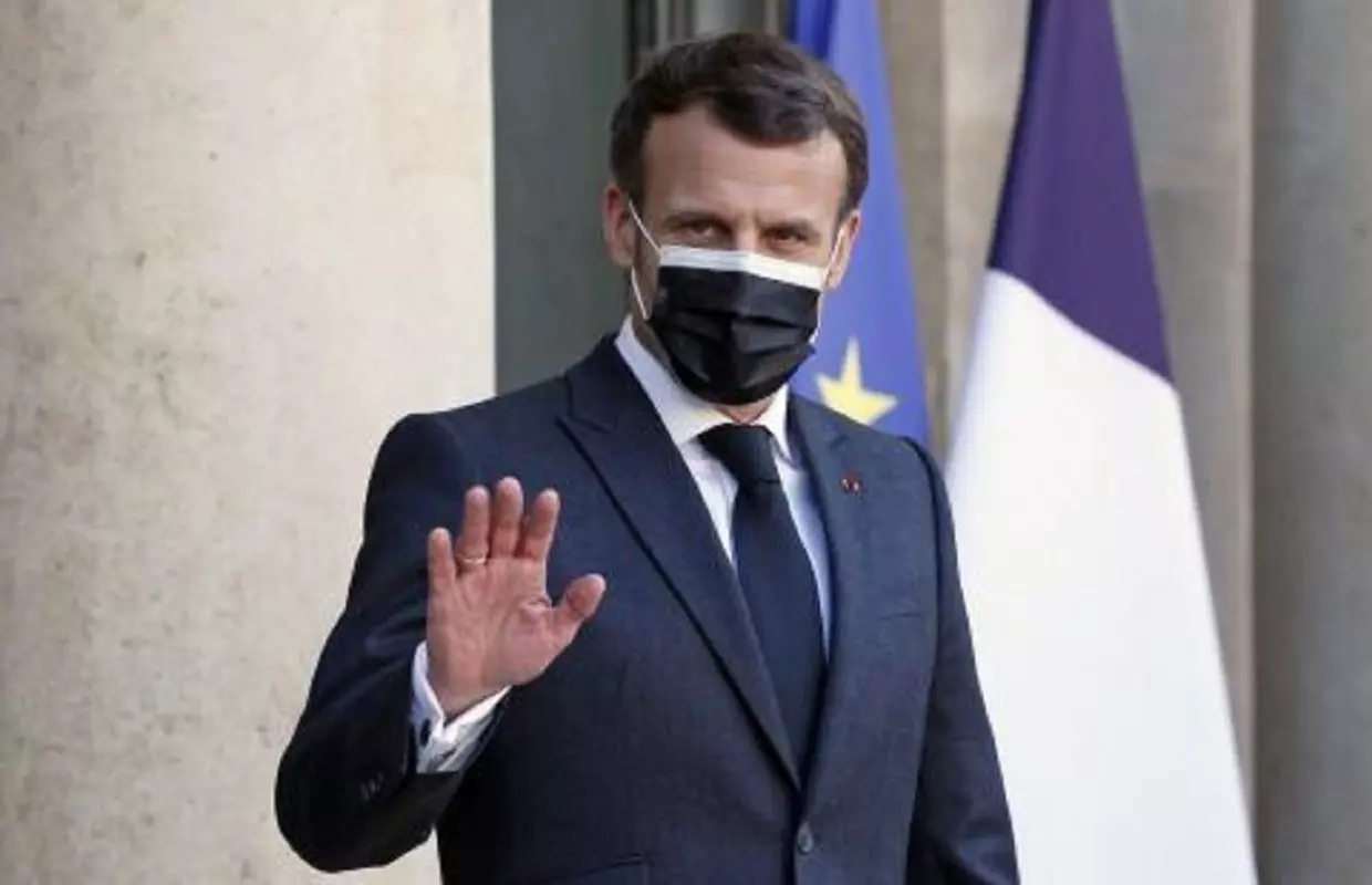 Voyage France : Macron annonce une levée progressive des restrictions