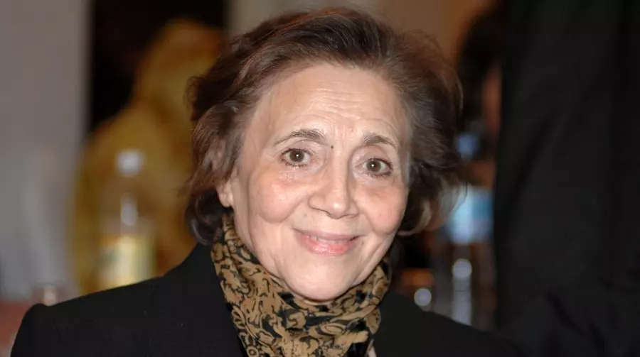 Covid-19 : la Moudjahida Djamila Bouhired hospitalisée