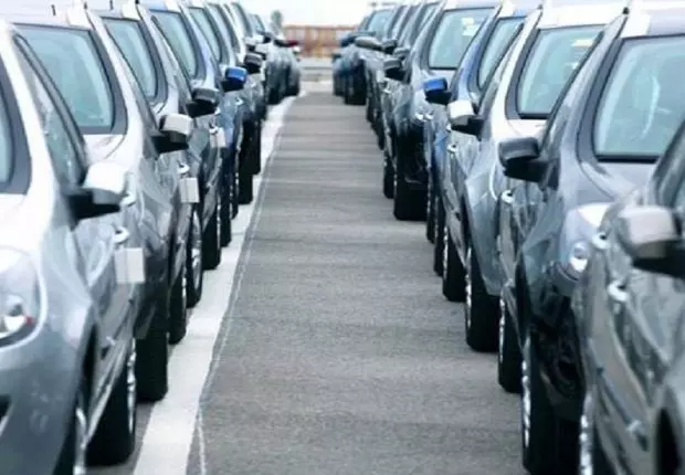 Voitures Algérie: Un spécialiste prévoit une nouvelle hausse des prix