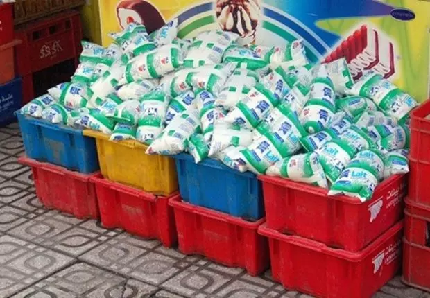 Lait en sachet subventionné : les producteurs « frôlent la faillite »