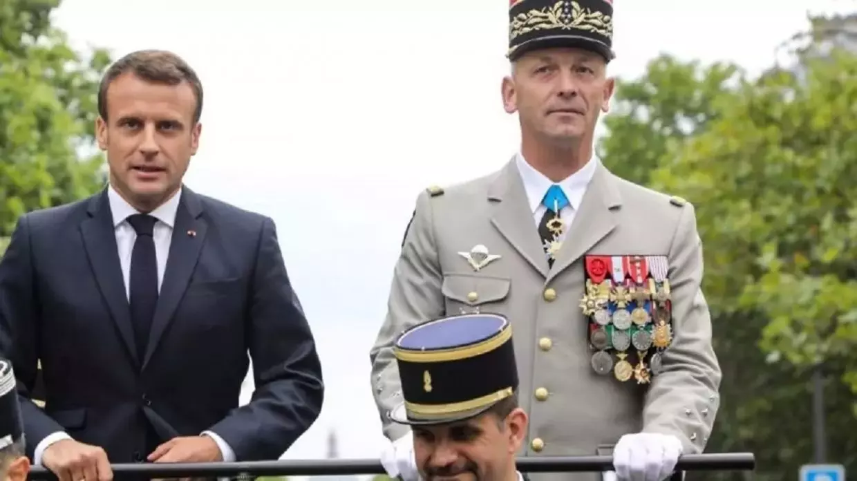 France : des sanctions contre les militaires signataires du « putsch »