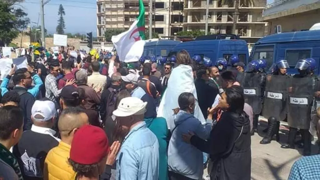 114e vendredi du Hirak : la manifestation empêchée à Oran