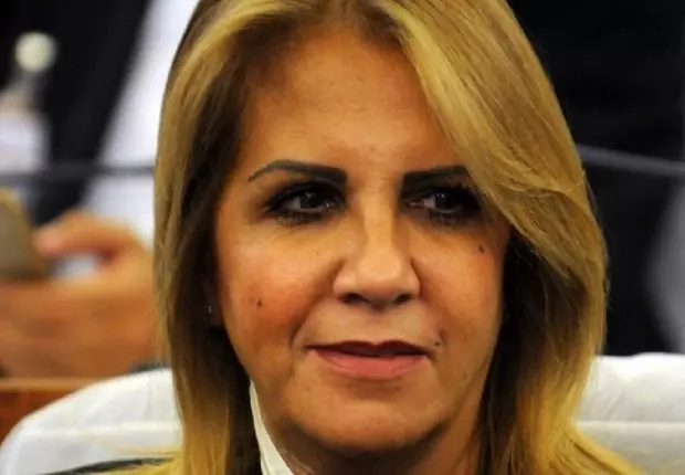 Saïda Neghza fustige le « FCE » et réitère ses éloges à Rebrab