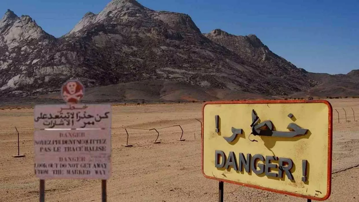 Essais nucléaires de la France en Algérie : Macron sous pression