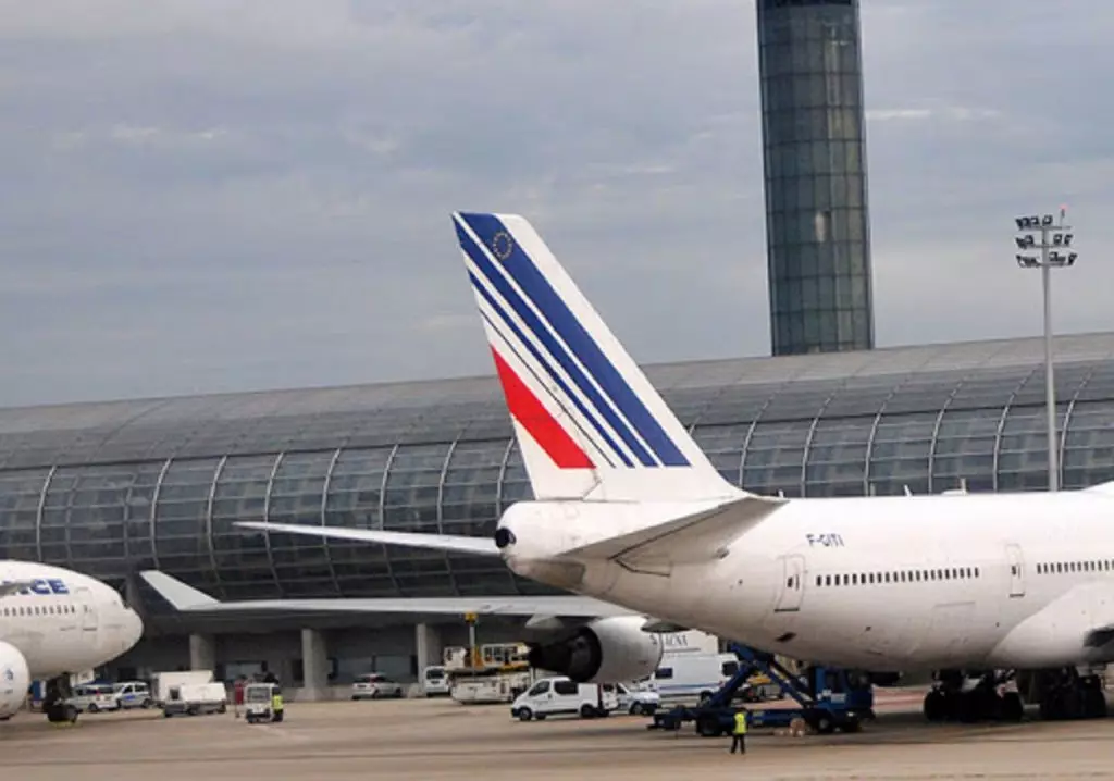 France : deux jeunes sœurs jumelles Algériennes seront expulsées