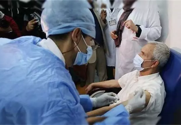 Vaccins Covid-19 Algérie: Faut-il s’inquiéter des effets secondaires?