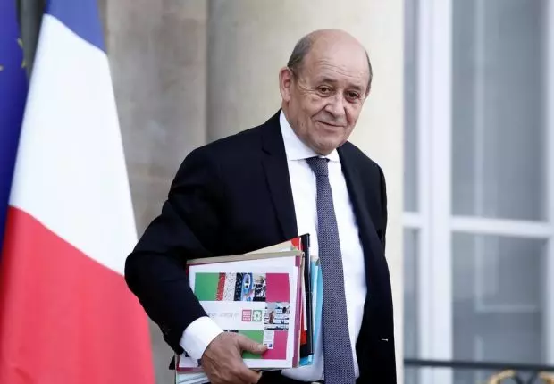 France : Interpellé sur la situation des libertés en Algérie, Le Drian réagit